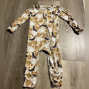 Bums & Roses Halloween Zipper Romper 18-24 months